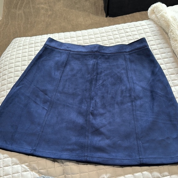 Persun Faux Suede Navy Skirt Size Large - Picture 4 of 7